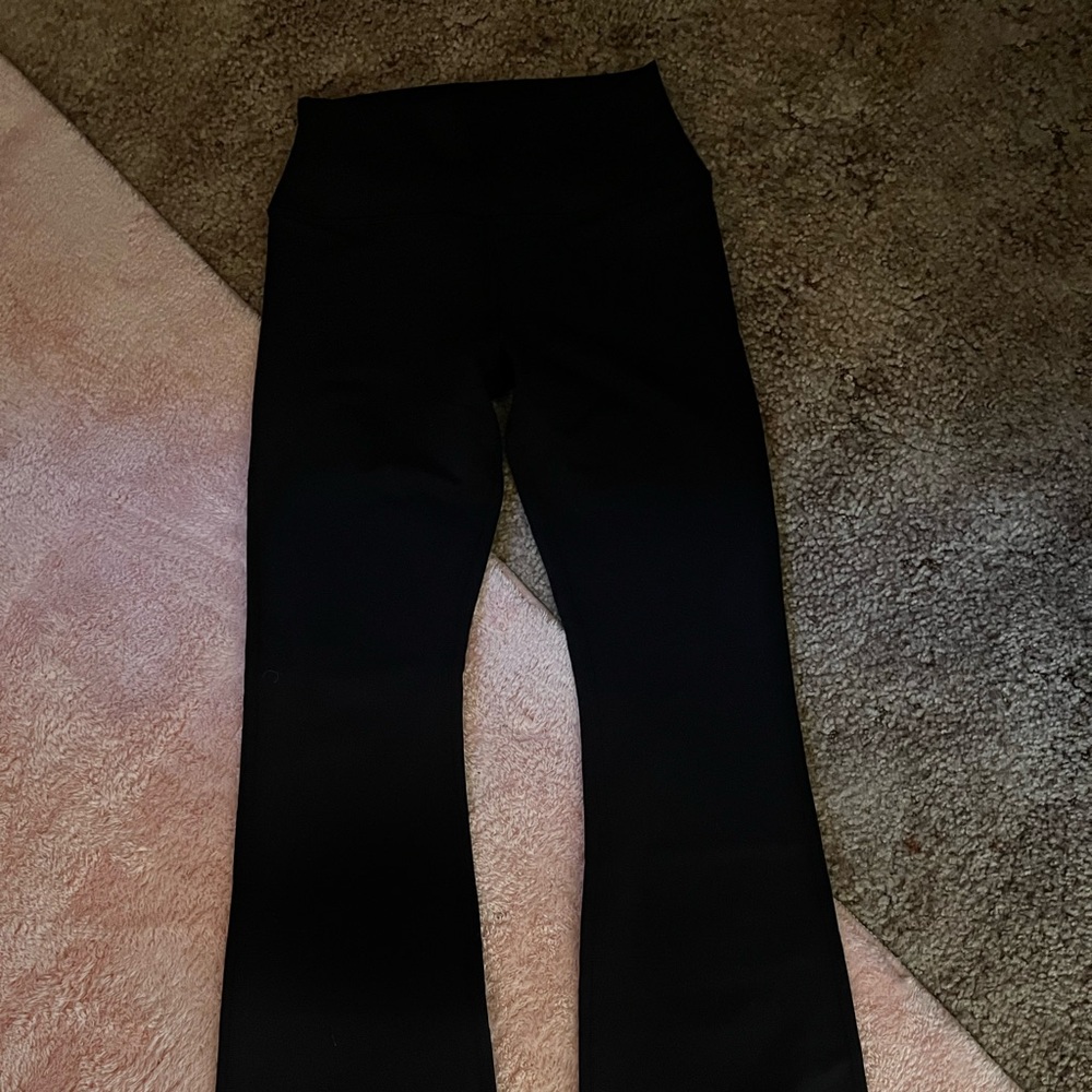 Alo Flare Leggings